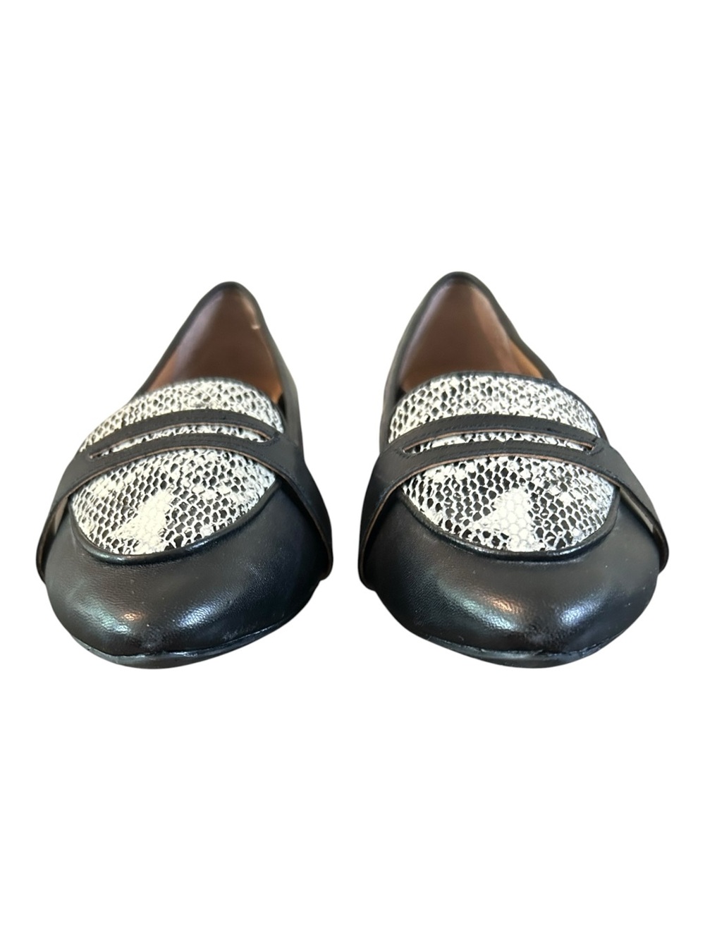 Vionic Savannah White Black Pointed‎ Toe Leather Flats Women’s SZ 7 - Picture 3 of 8